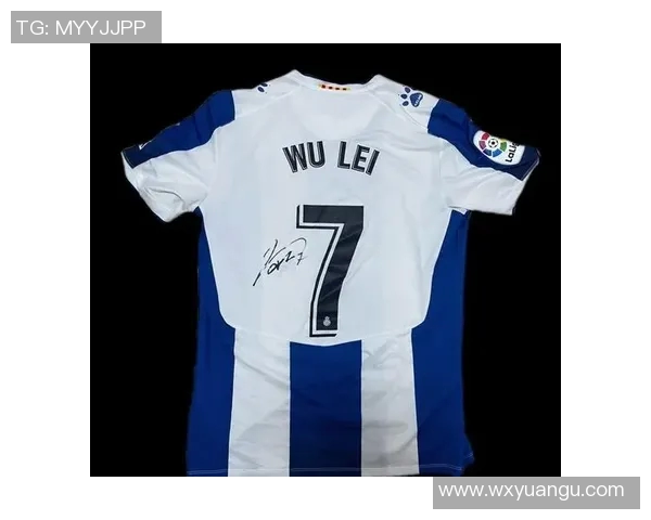 中国足球球衣的历史演变与文化象征解析